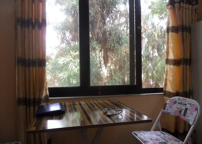 Nepal Bed & Breakfast 2*