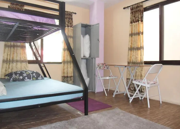 Nepal Bed & Breakfast 2*
